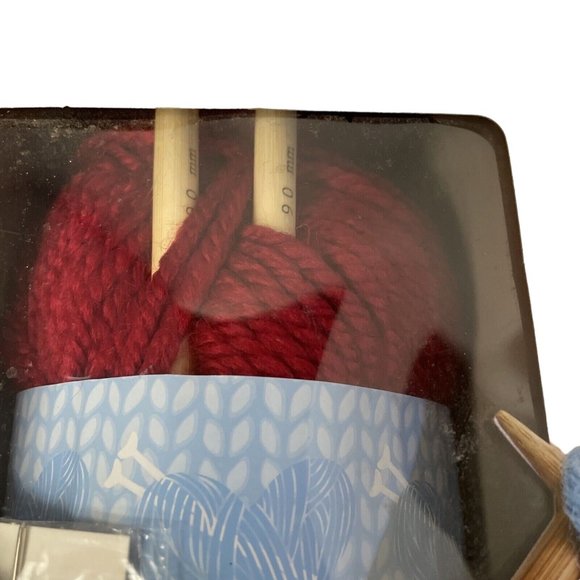 Learn to Knit kit Instruction Book Knitting tapestry Needles 10" x 3 1/2" x 6" - Picture 7 of 8